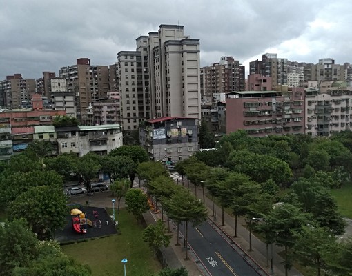 安邦公園旁平面停車位美宅 - Image 2