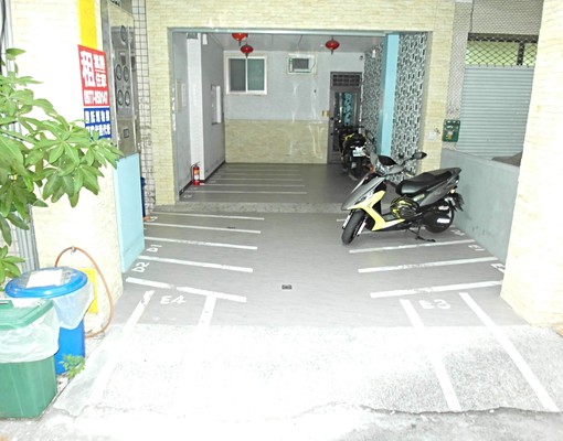 逢甲電梯精美大套房★採光佳★獨洗獨陽台、子母車 - Image 10