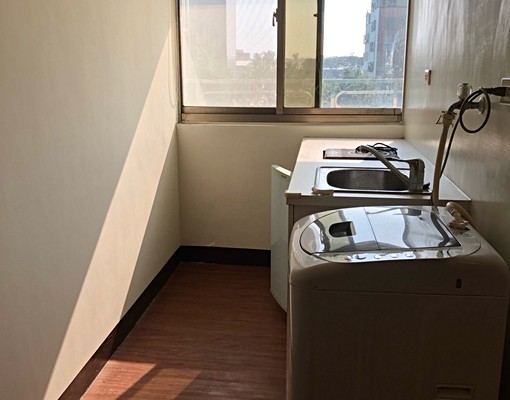 可補助.駁二.城市商旅旁精緻海景房A.獨立洗衣機.四樓無電梯 - Image 4