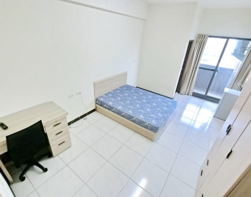 報稅入籍補助⭐可家庭⭐大空間⭐車位可租 - Image 1