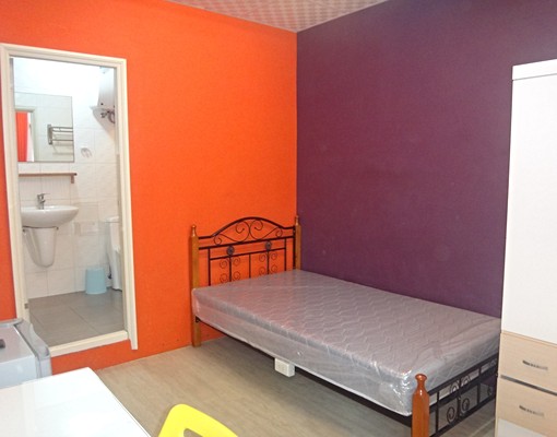 文藻學區典雅漂亮套房(有陽台) - Image 2