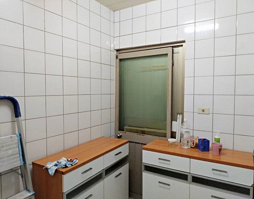 一樓3房車1.2萬可租補0933-764582 - Image 7