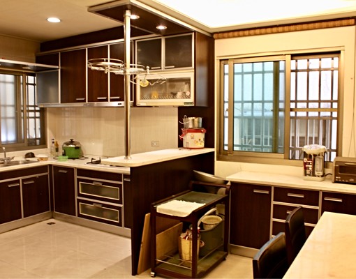 【豐原熱區🌸女性限定】質感品味套房,享豪宅級公設,鬧中取靜 - Image 5