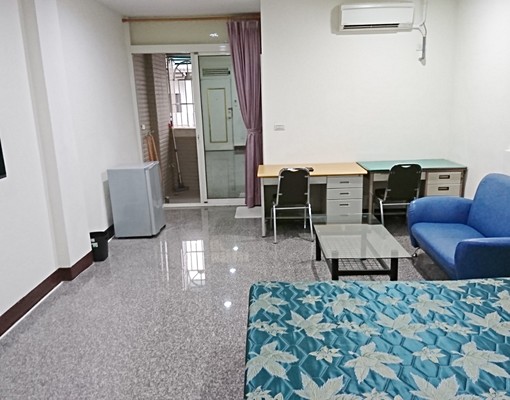 有陽台全新套房近逢甲大學/中科/新光三越 - Image 1