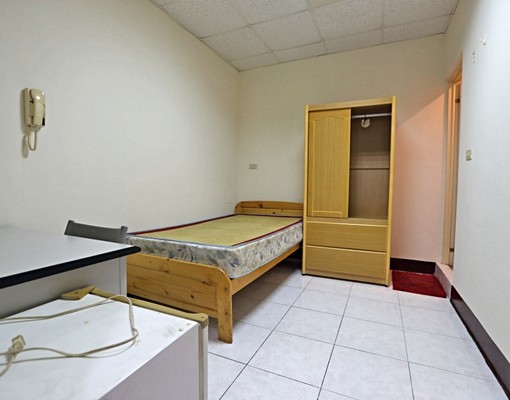 宿舍整棟/10間套房出租 - Image 2