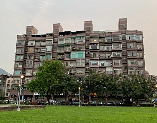 小資家庭首選面公園挑高華廈 - Image 3