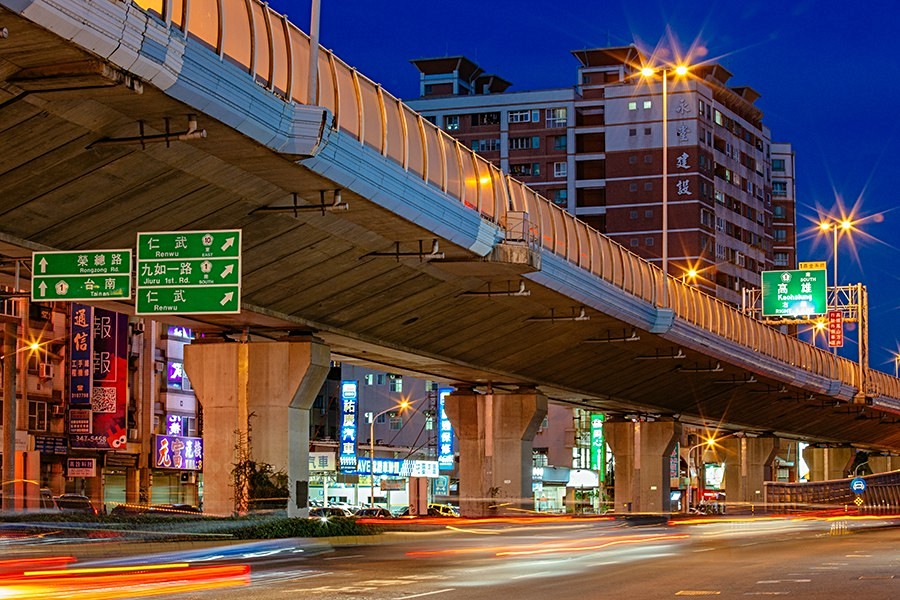 民族路南來北往的機動性佳