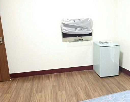 自租全新完工全區最便宜獨立洗衣機對內窗 - Image 2