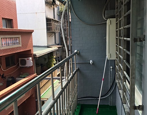 三重國小捷運站全新獨幢套房 - Image 7