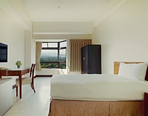 渴望園區-雅舍(包水電網路MOD管理費) - Image 1