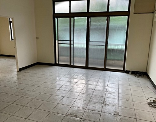 透天1+2+B1近土城捷運站 - Image 1