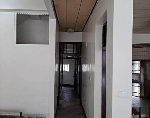 屋主自租~中華路1樓黃金店面!(已隔間)歡迎各行業洽談. - Image 3