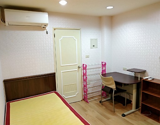 市府捷運面忠孝東路信義計劃區套房家電俱齊 - Image 3