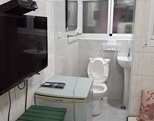 超低租!全新設備俱全浴室亮麗大窗質樸套房 - Image 4