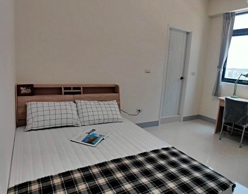 獨立兩房間含衛浴/好停車可租汽車位/採光佳 - Image 4