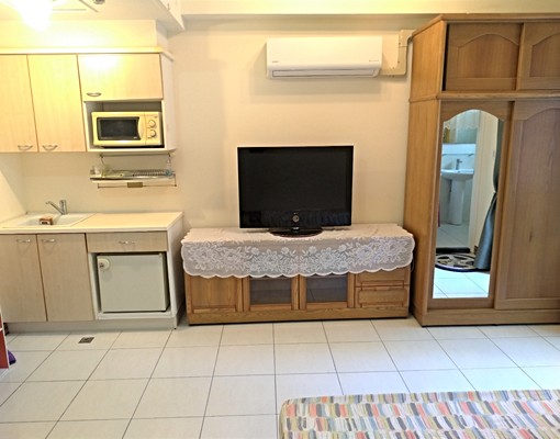 中山國小站旁~平面套房.採光~屋況佳! - Image 2