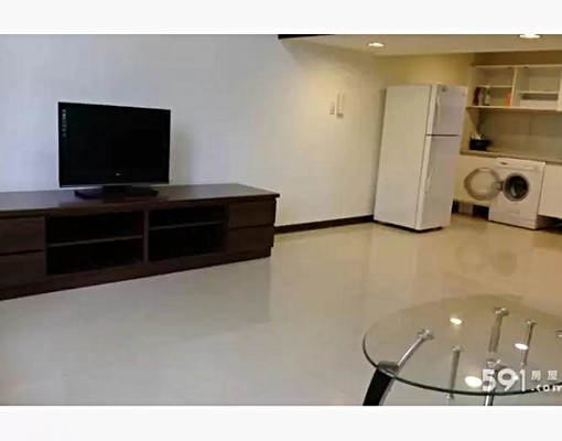 七張捷運站出口 - Image 2