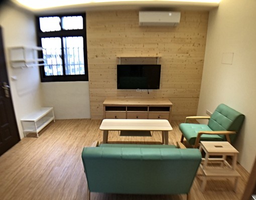 正林森路上透天整層獨立套房 - Image 2