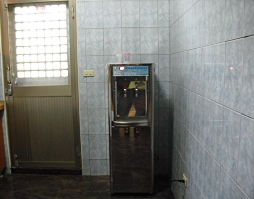 近東勢高工包水包電包網路之超優質套房 - Image 4