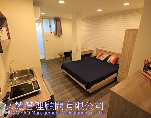 捷運新補站~精美裝潢家具家電之陽台套房 - Image 1
