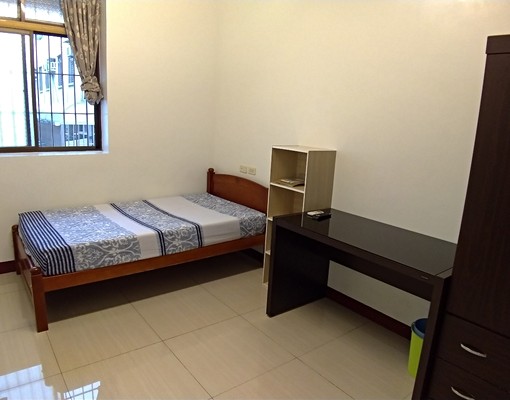 市中心全新.單人日式獨立乾淨寧靜邊間套房 - Image 1