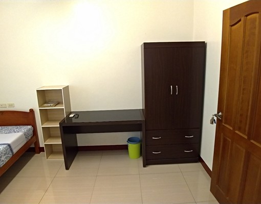 市中心全新.單人日式獨立乾淨寧靜邊間套房 - Image 2