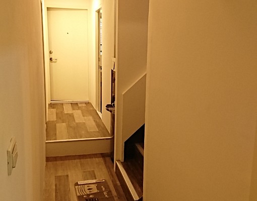 近劍潭捷運站~剛粉刷完工、生活機能佳~ - Image 6