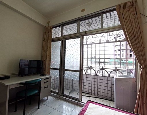 台中專租女性套房有大陽台專用洗衣機獨洗晒 - Image 15