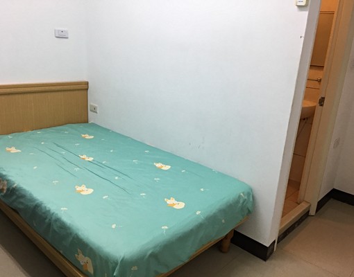 僅剩一間!!近成大新便宜套房家具全 - Image 1