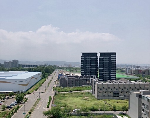 【晴空館】竹南大埔高樓層、雙面採光【獨立電梯套房】 - Image 2