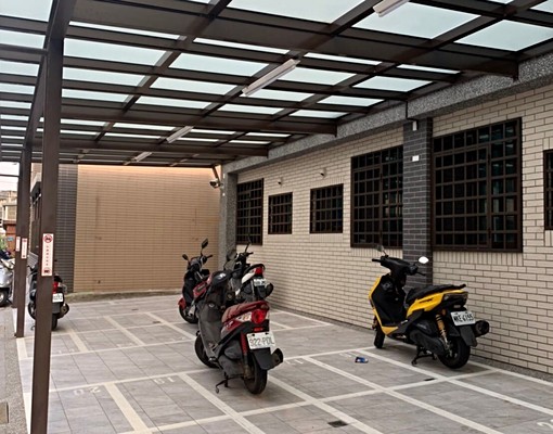 大園自立四街全新陽台套房 - Image 8