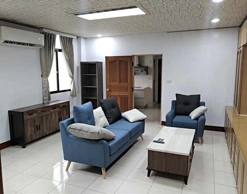 採光佳、環境優,家電家具齊全,近高醫學區2房1廳 - Image 1