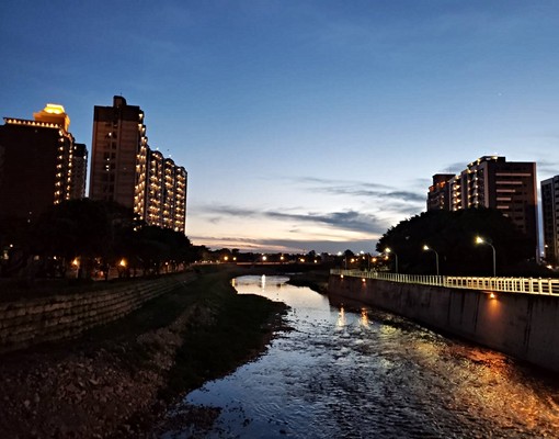 ~屋主自租~南崁溪第一排河景精裝美宅 - Image 3