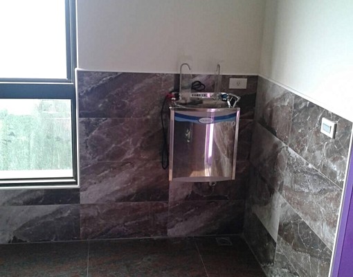 電梯大樓套房:免仲介費,交通便利,電費3元/每度 - Image 5