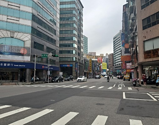 桃園火車站1房傢俱家電1萬含管理費台水電計費 - Image 1