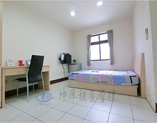 可短租❤有陽台❤室內機車❤一中商圈❤中國醫❤教育大❤中華夜市 - Image 2