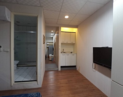 可租屋補助報稅-港墘捷運內科套房一房一廳廚房找張瓋文 - Image 4