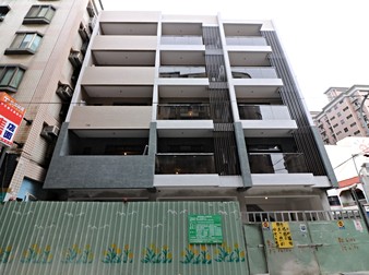 川鉅中路車站店面
