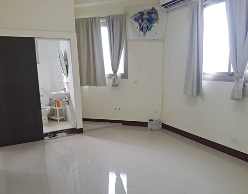 梅亭街民權路口稀有二房客廳有冷氣衛浴開窗 - Image 1