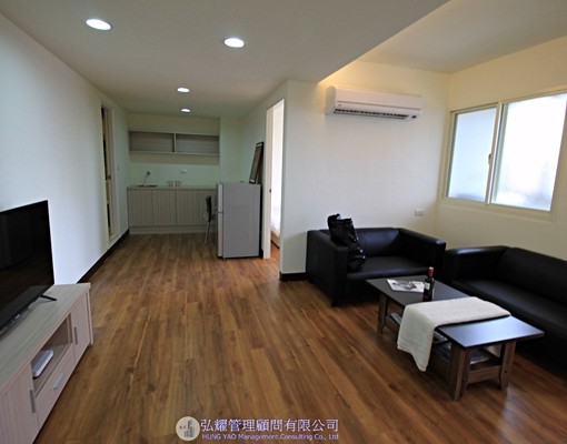 板橋捷運站~電梯裝潢家具家電精緻二房一廳 - Image 2