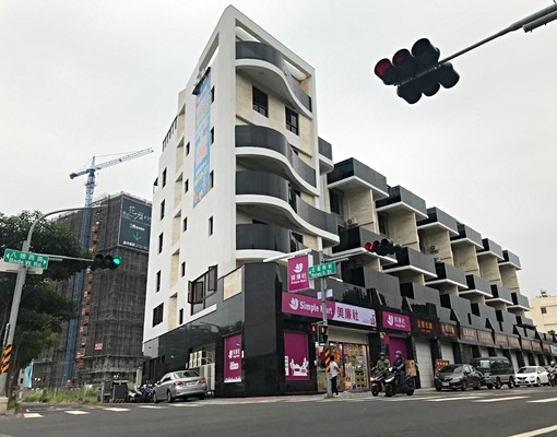 套房。靠近公園高速公路和醫院 - Image 1