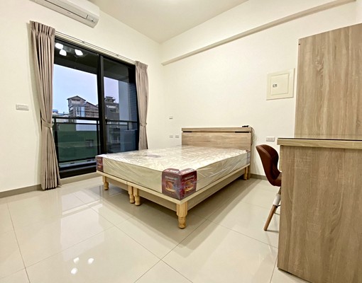 垃圾集中服務、輕食流理台、近市區及南科、電費便宜 - Image 1