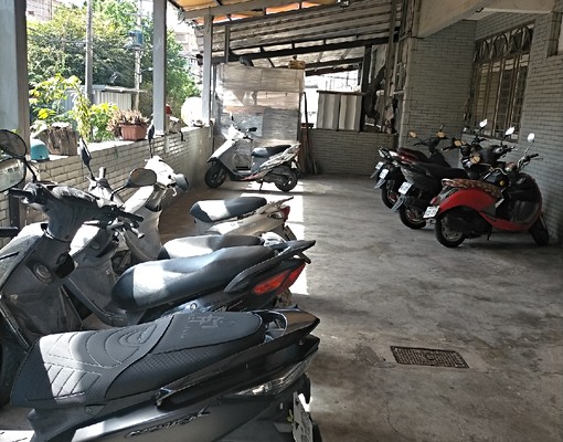 可長短租獨立套房有對外窗傢俱傢俱全含 - Image 3