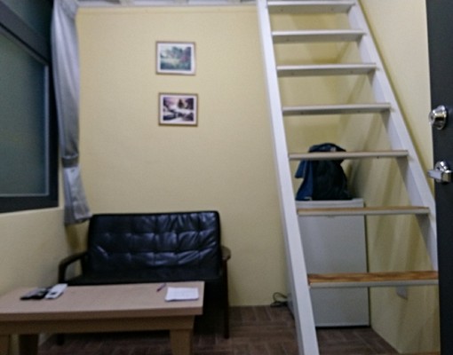 美麗英式樓中樓（可申請租屋補助） - Image 1