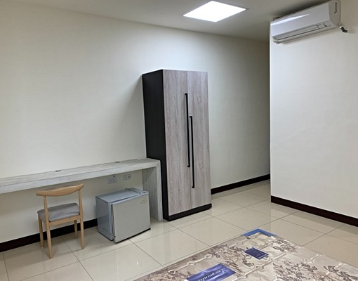 近新光三越金華路86全新整理大套房 - Image 3