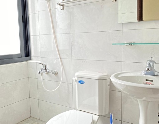 清水大套房採光佳近三井,中港加工區童醫院 - Image 5