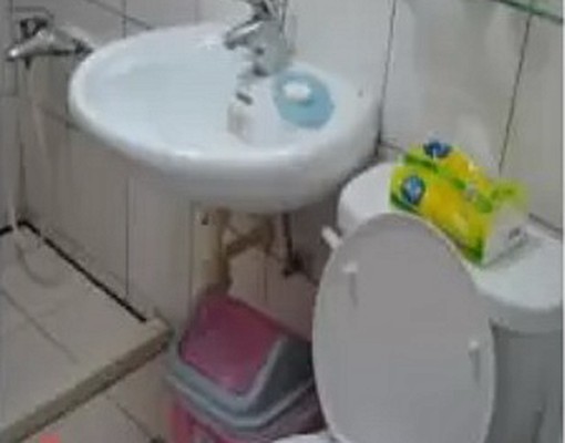 限女性有租屋輔助.大廚房可開伙.機車可停室內.房間有窗戶沙發 - Image 7