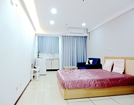 美裝潢大套房~有陽台~傢俱家電~台水台電~可租補 - Image 2