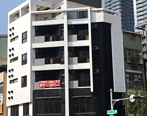 漢神百貨全新一房一廳前後陽台 - Image 1