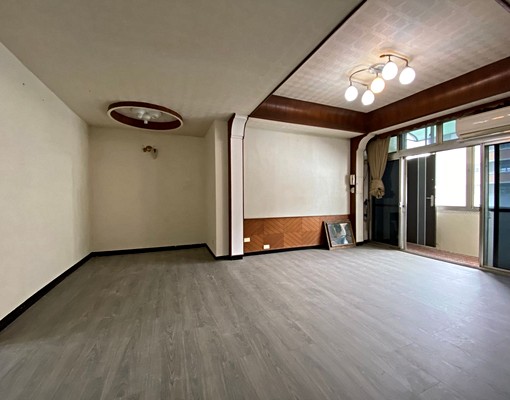 海山國中旁40坪三面採光2大陽台！ - Image 1